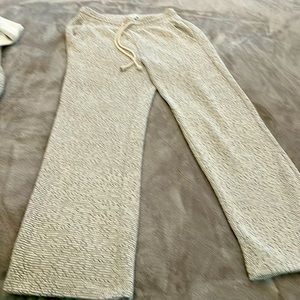 Lou & Grey lounge outfit, top and bottom - New Without Tags